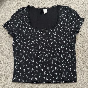 H&M Black Floral Crop Top